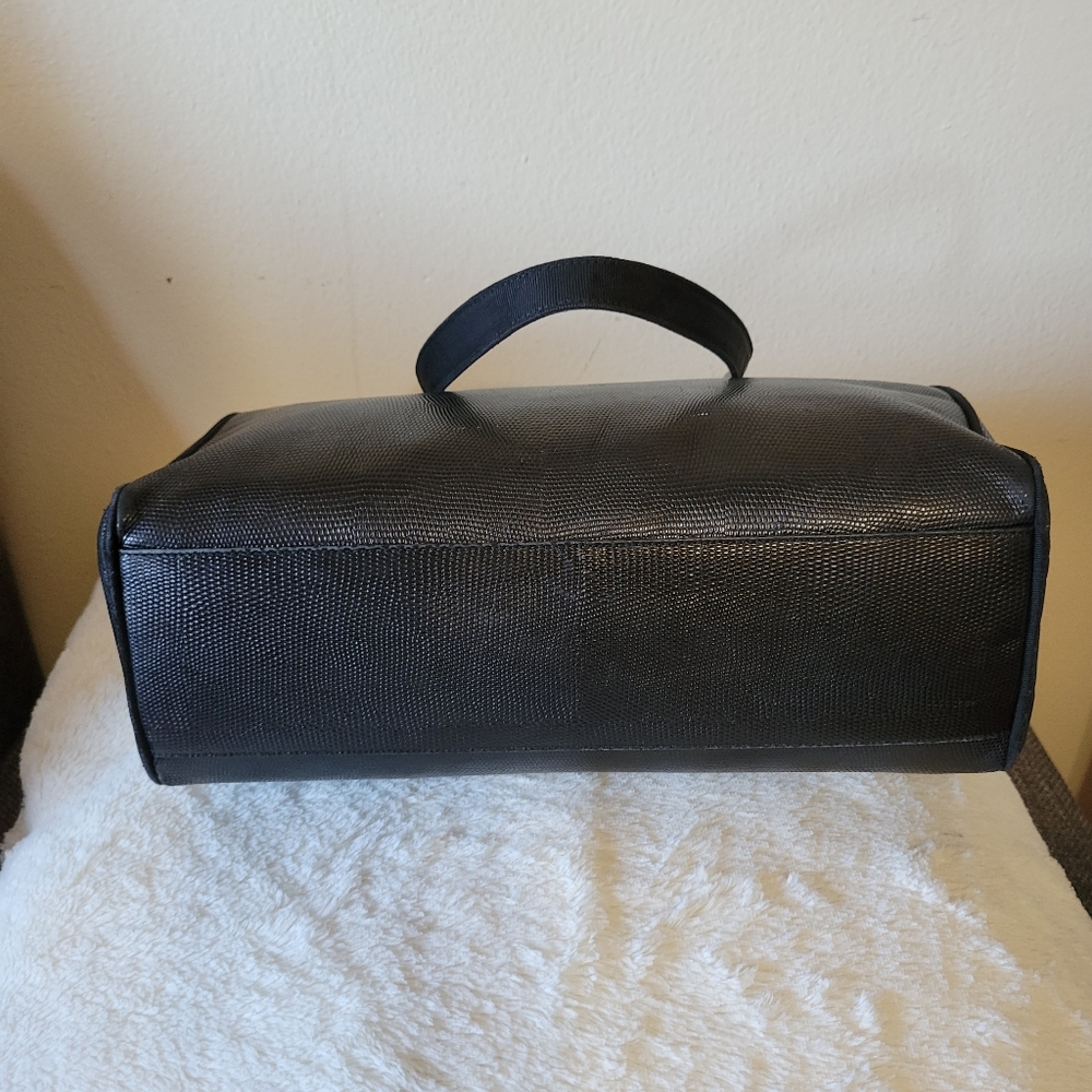 SALVATORE FERRAGAMO VALA LEATHER TOTE BAG - Picture 8 of 11